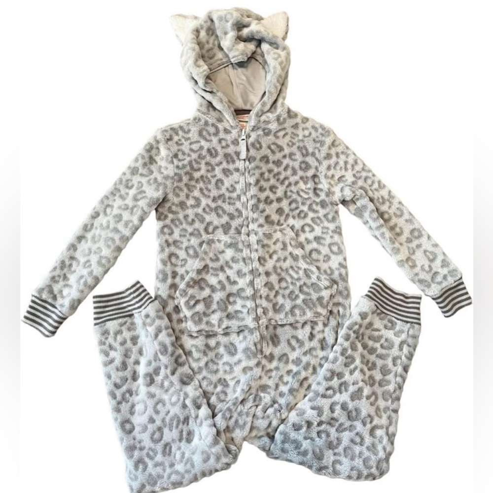 Cozy Gray Leopard Print Kids Pajamas Onsie with ears size 4/5